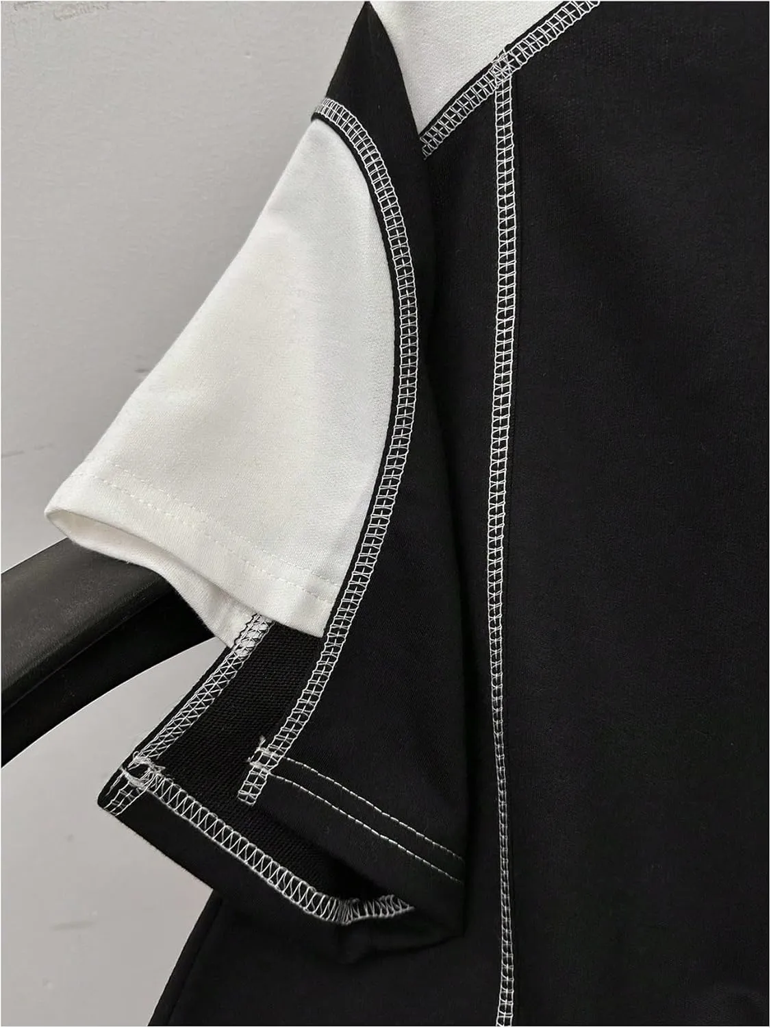 Verdusa Men's Contrast Stitching Color Block T Shirts Crewneck Short Sleeve Tee Tops